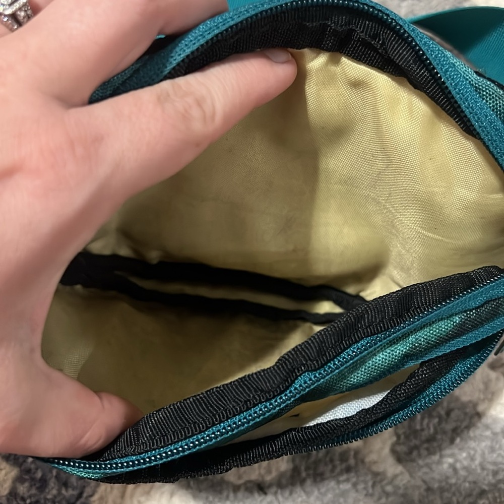 Kavu teal color Fanny pack - Picture 4 of 6